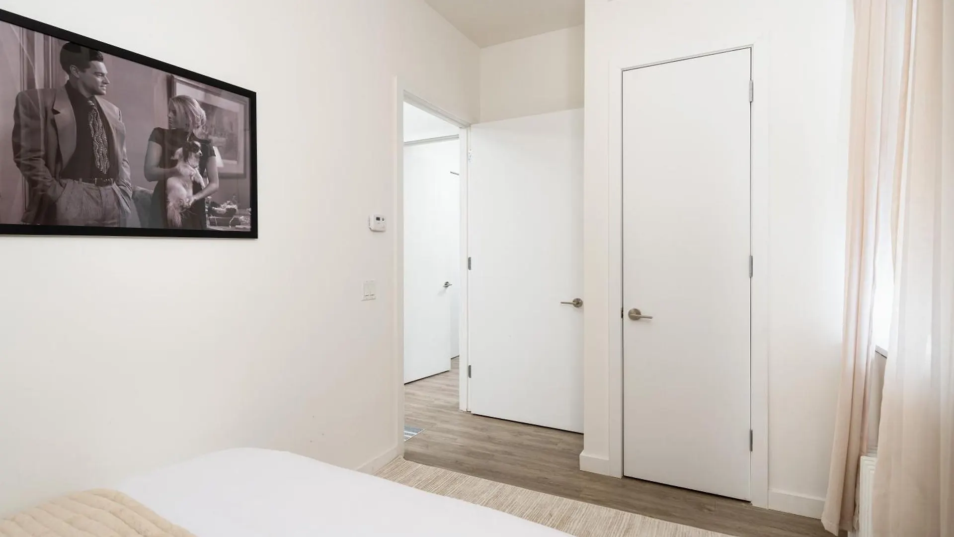 Luxury 2Bd Nr Wall St Gym Rooftop W/D New York 0*,  United States